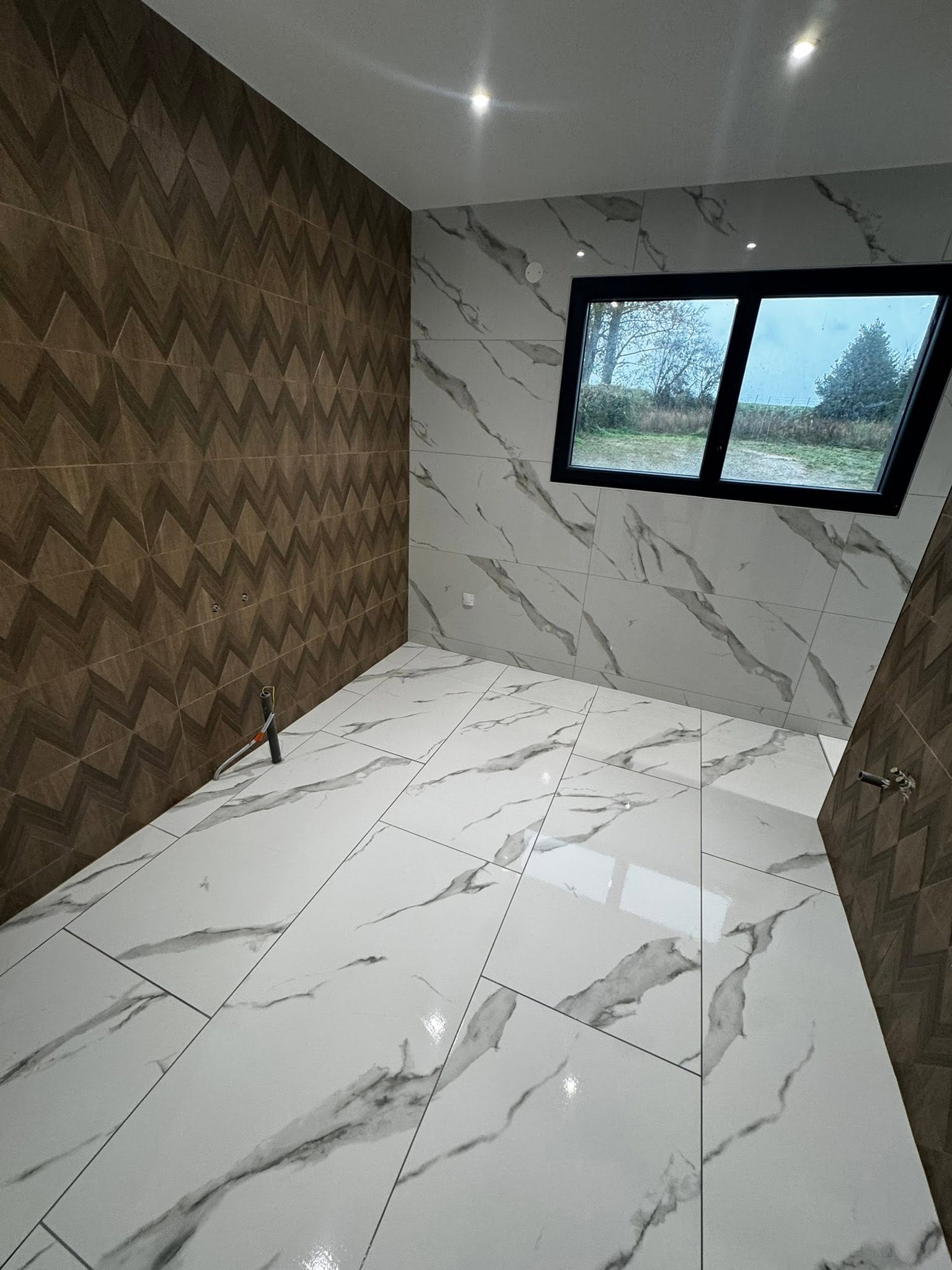 Salle d'eau effet marbre